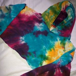 Tie dye cropped hoodie